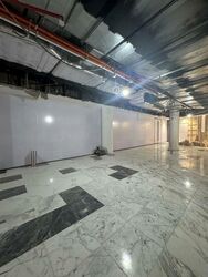 The Heeren (D9), Retail #501840051